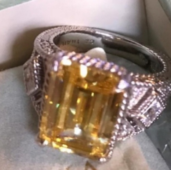 Judith Ripka Jewelry - Judith ripka ring ...Iso.  this ring